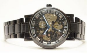 Read more about the article $18 Mechanical self-winding watch – REVIEW