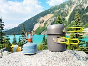 Read more about the article Portable camping stove (emphasis on “PORTABLE”)